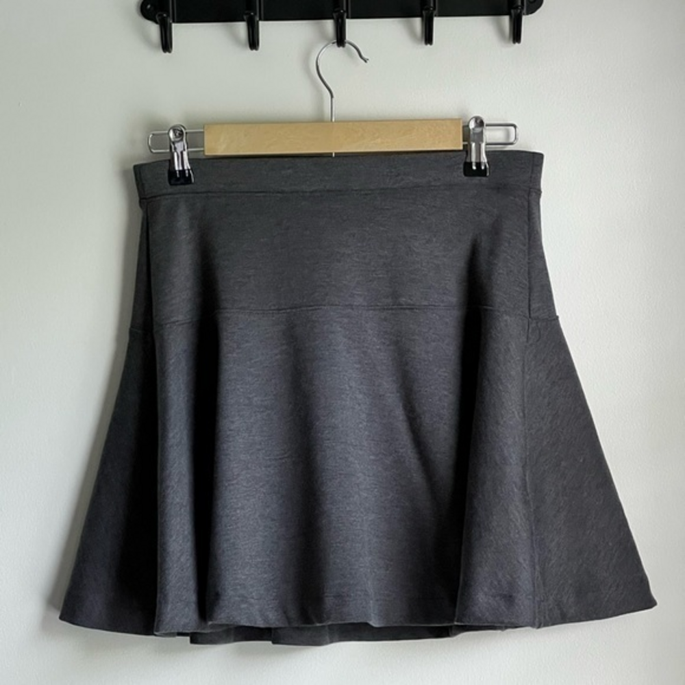 Old Navy Gray‎ Mini Skirt